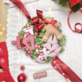 Bożonarodzeniowy wianek na drzwi, nad kominek lub zimowa dekoracja kominka na prezent dla rodziców