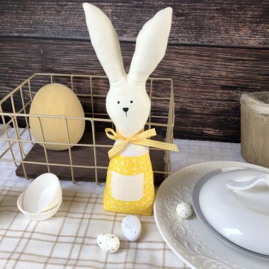 Wielkanocny zając dekoracja na Wielkanoc