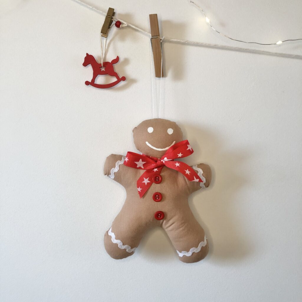 Piernik bawełniany na choinkę w stylu skandynawskim 18 cm